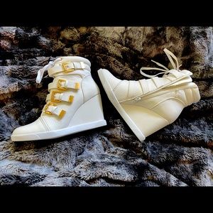 Hermosa Buckled Wedge Sneaker 8 1/2